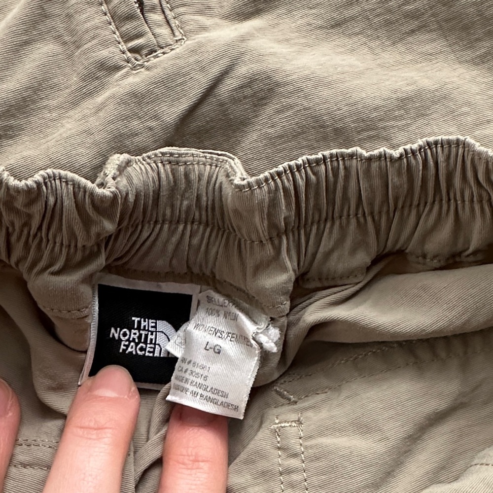 The North Face zip off hiking pant - Picture 2 of 5